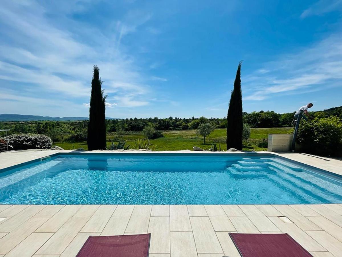 Les Volets Rouges Bed and Breakfast Saint-Sauveur-de-Cruzière Εξωτερικό φωτογραφία